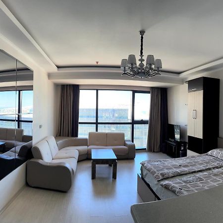 Angel Apartment In Porta Batumi Zewnętrze zdjęcie