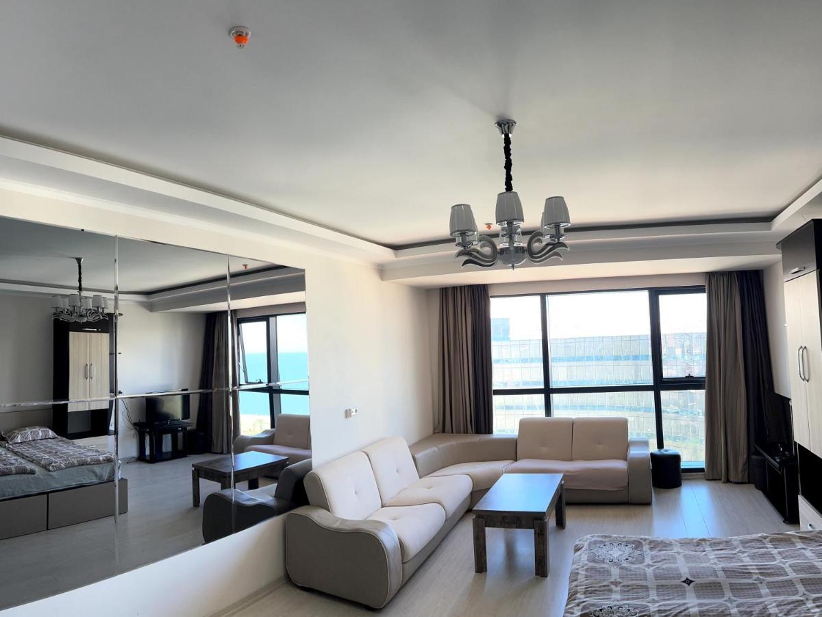 Angel Apartment In Porta Batumi Zewnętrze zdjęcie