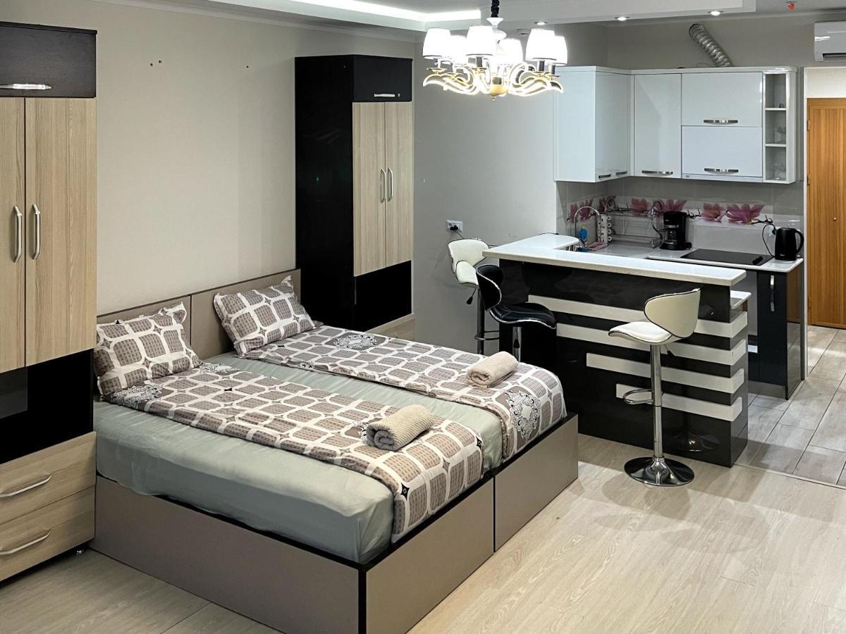 Angel Apartment In Porta Batumi Zewnętrze zdjęcie